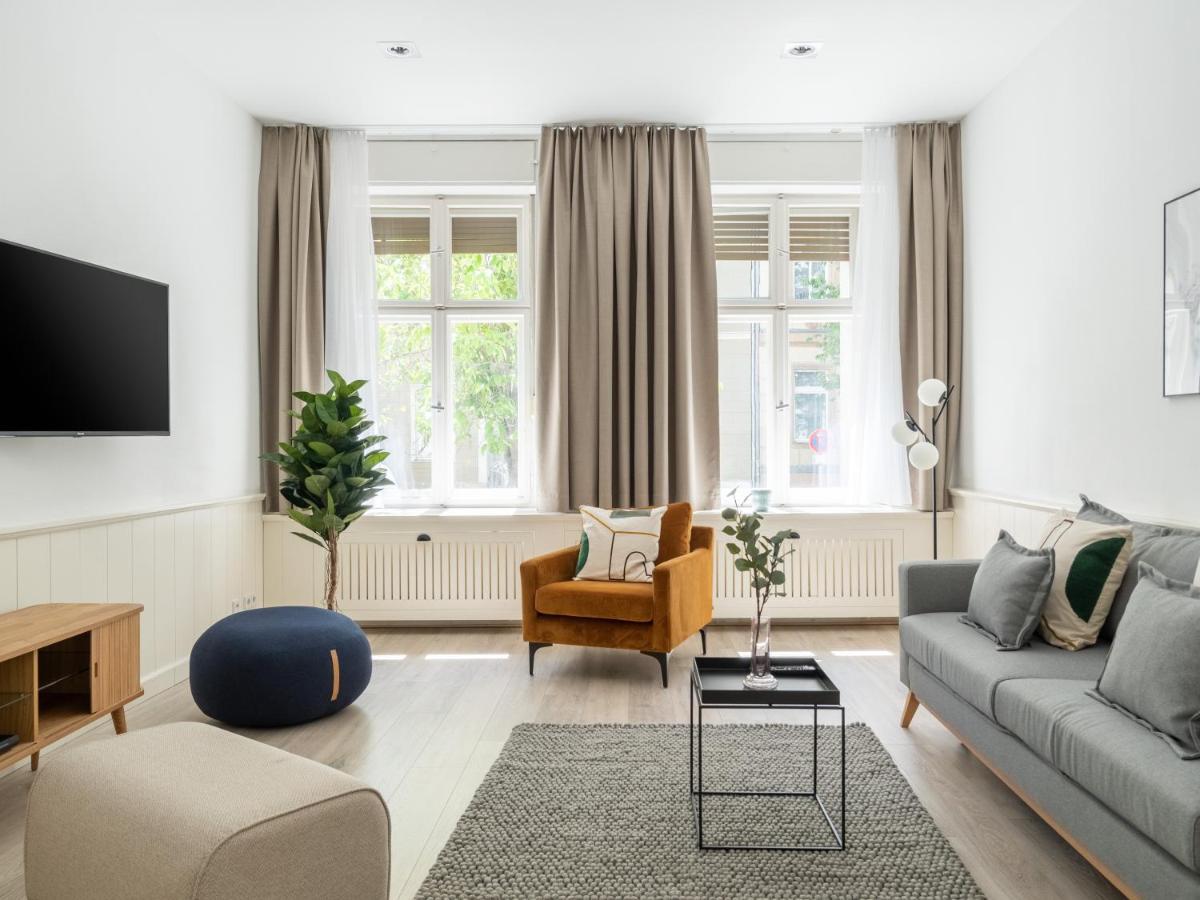 Apartments Berlin Lottumstrasse 4 * Berlijn